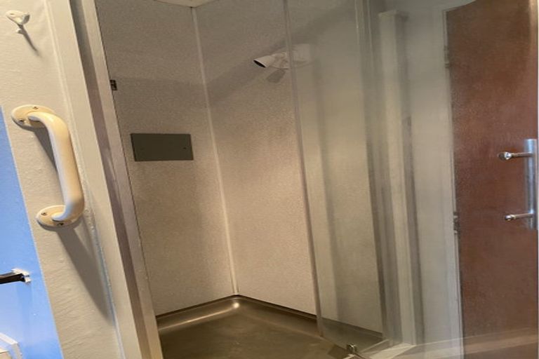 Photo of property in 2a Crescent Court, Melville, Hamilton, 3206