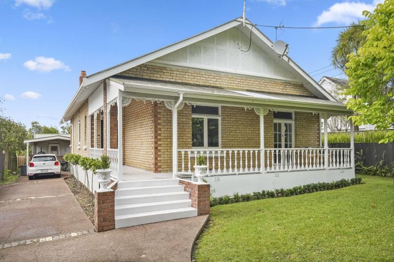 Photo of property in 26 Seabrook Avenue, New Lynn, Auckland, 0600