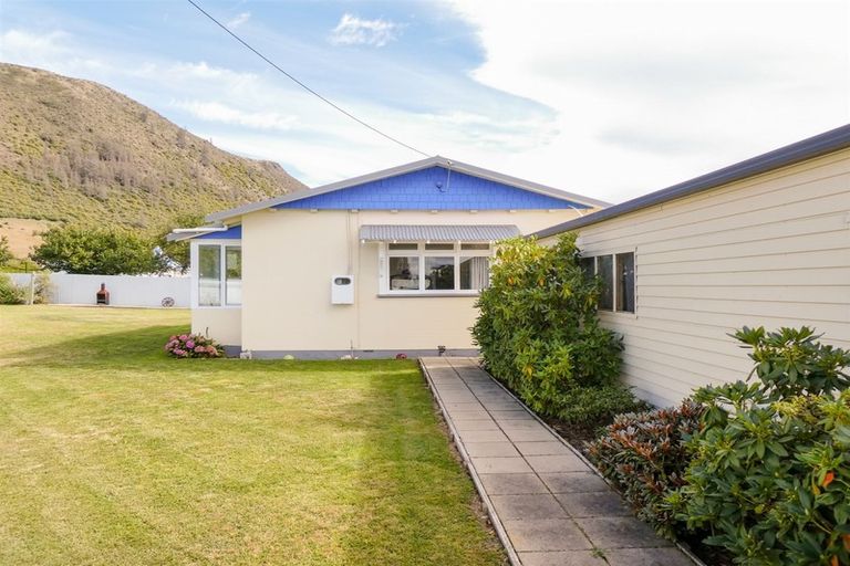 Photo of property in 14 Ferguson Street, Kurow, 9435