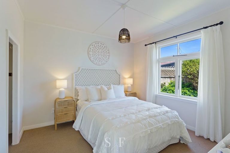 Photo of property in 15 Rauparaha Street, Waikanae Beach, Waikanae, 5036
