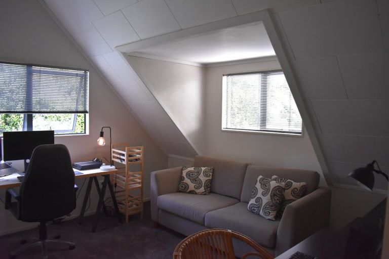 Photo of property in 3/296 Sunset Road, Windsor Park, Auckland, 0632