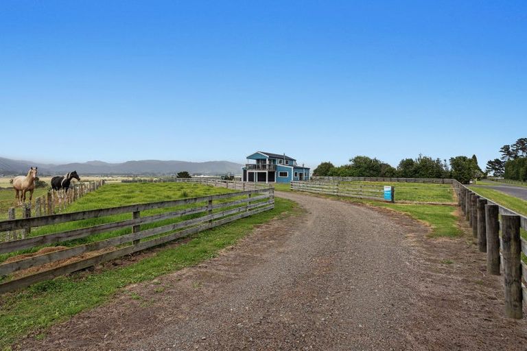 Photo of property in 5 Beach Road, Tirohanga, Opotiki, 3197