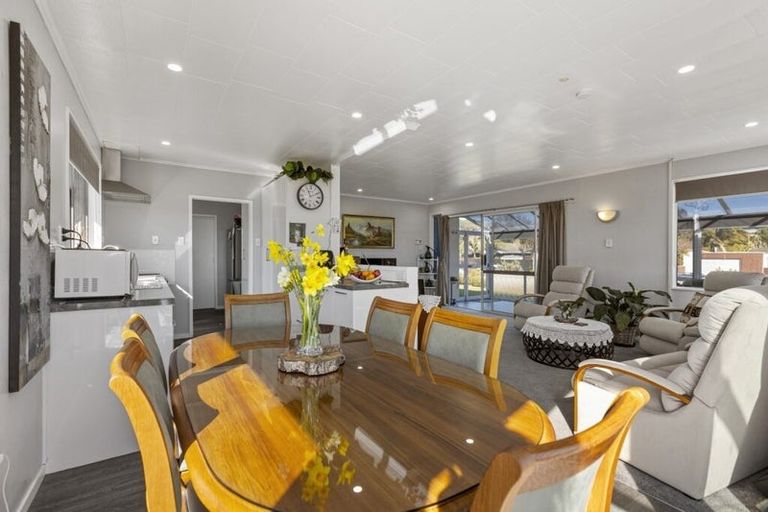 Photo of property in 2 Gardenia Avenue, Bell Block, New Plymouth, 4312