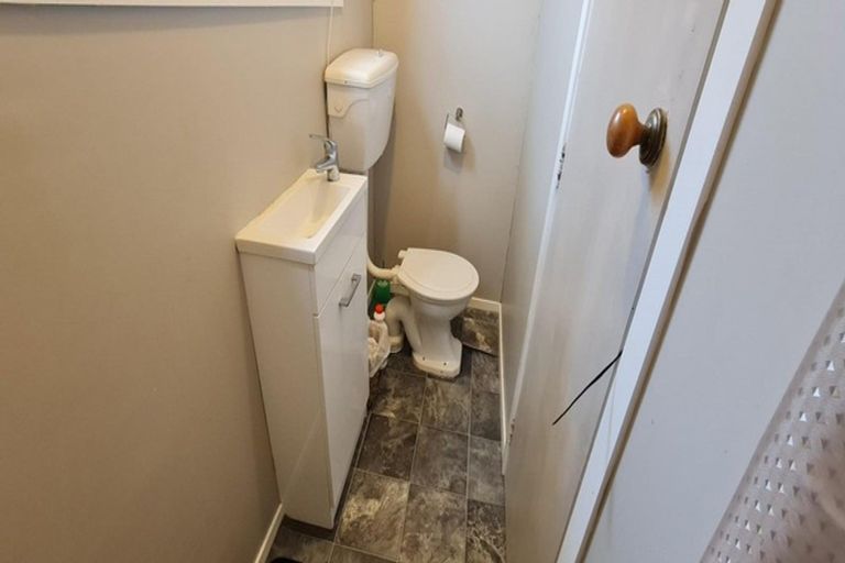 Photo of property in 66 Te Rangitautahanga Road, Turangi, 3334