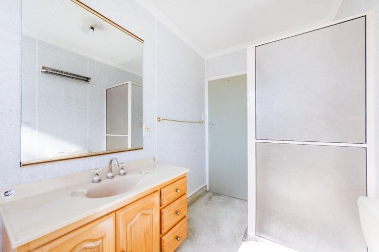 Photo of property in 11 Moray Place, Highbury, Palmerston North, 4412