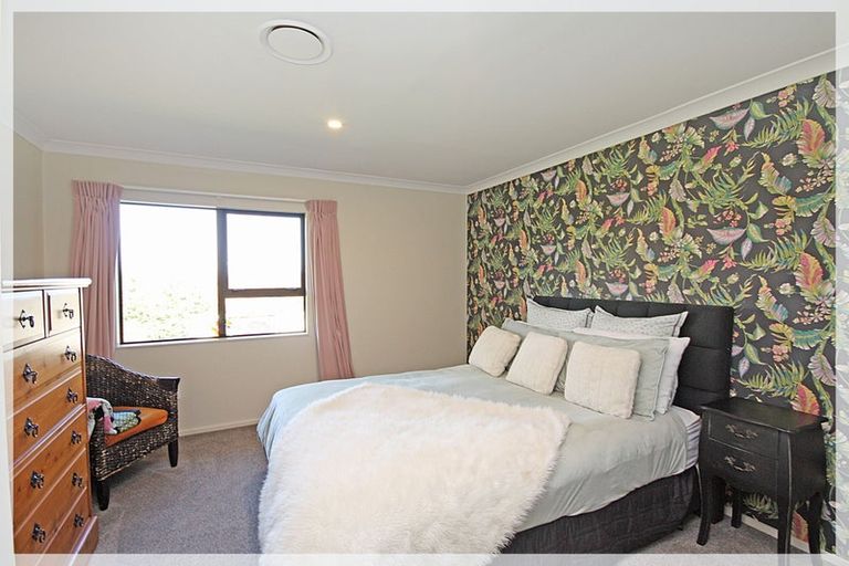 Photo of property in 115 Muhunoa West Road, Ohau, Levin, 5570