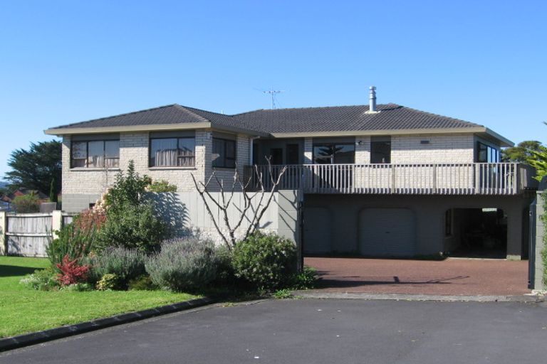 Photo of property in 8 Limeburners Close, Hobsonville, Auckland, 0618