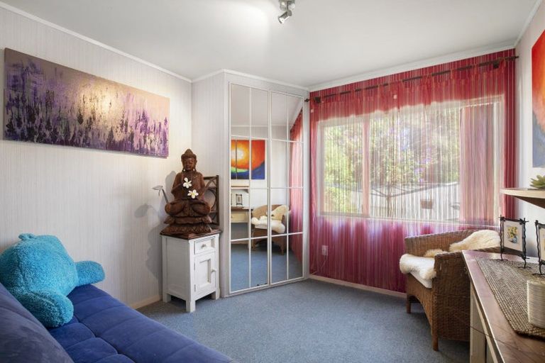 Photo of property in 10 Jenny Lane, Waiuku, 2123