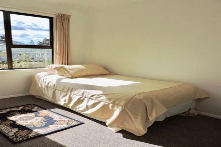 Photo of property in 13 Chester Road, Tawa, Wellington, 5028