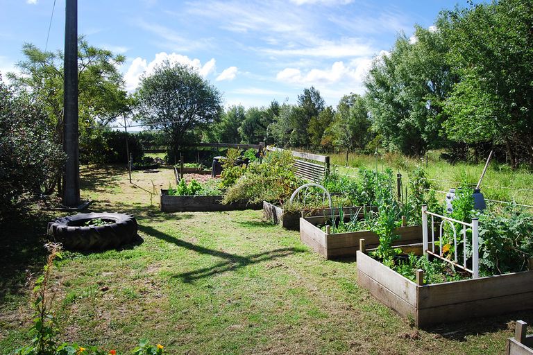 Photo of property in 1182 Oneriri Road, Kaiwaka, 0573