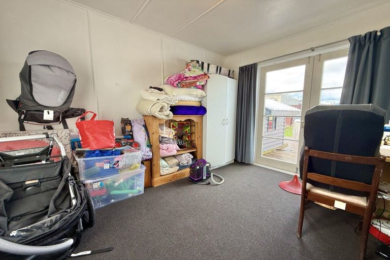 Photo of property in 17 Kauri Street, Mangakino, 3421