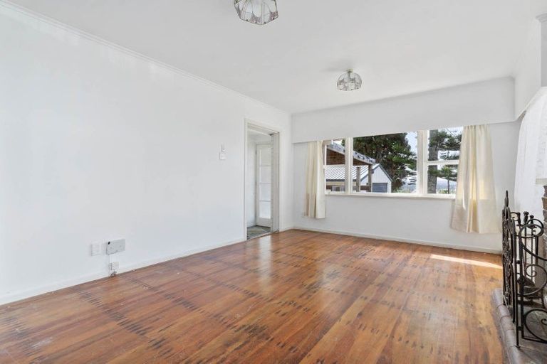 Photo of property in 57 Ranui Avenue, Ranui, Auckland, 0612
