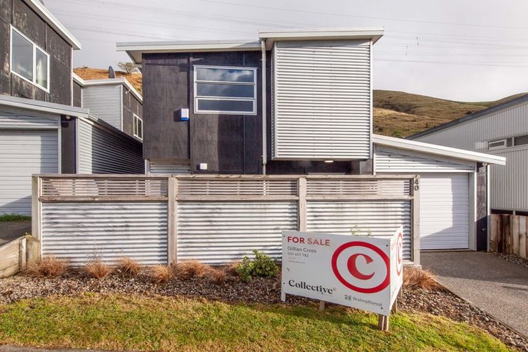 Photo of property in 40 Erlestoke Crescent, Churton Park, Wellington, 6037