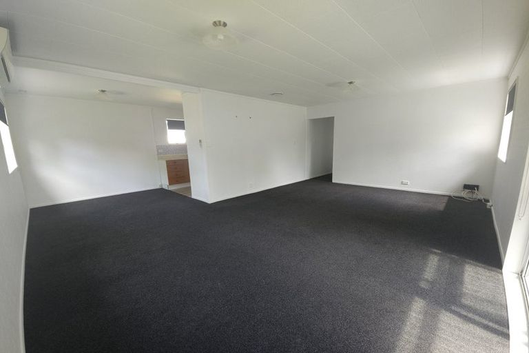 Photo of property in 14 Shearwater Street, One Tree Point, 0118