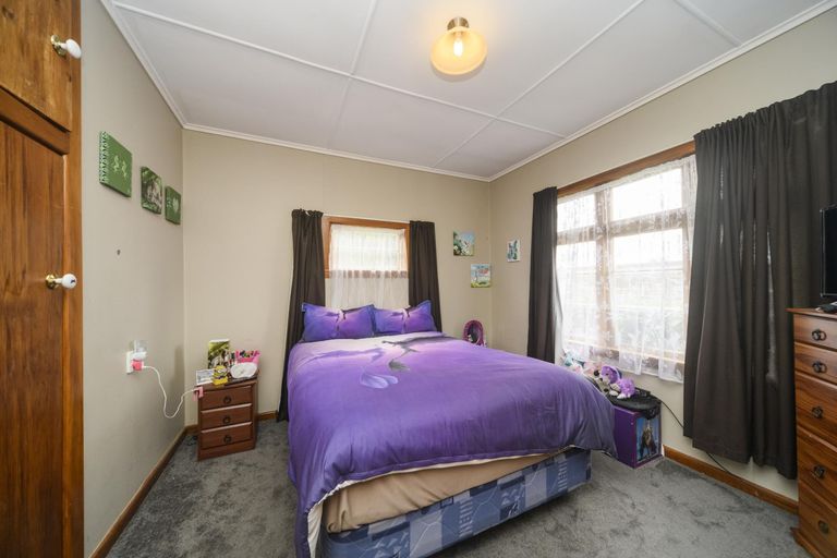Photo of property in 97 Botanical Road, Takaro, Palmerston North, 4412
