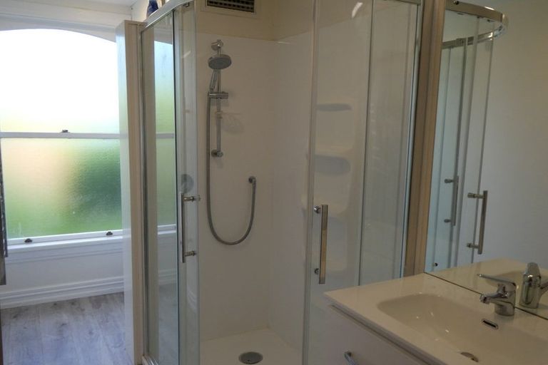 Photo of property in 49 Devon Street, Aro Valley, Wellington, 6021