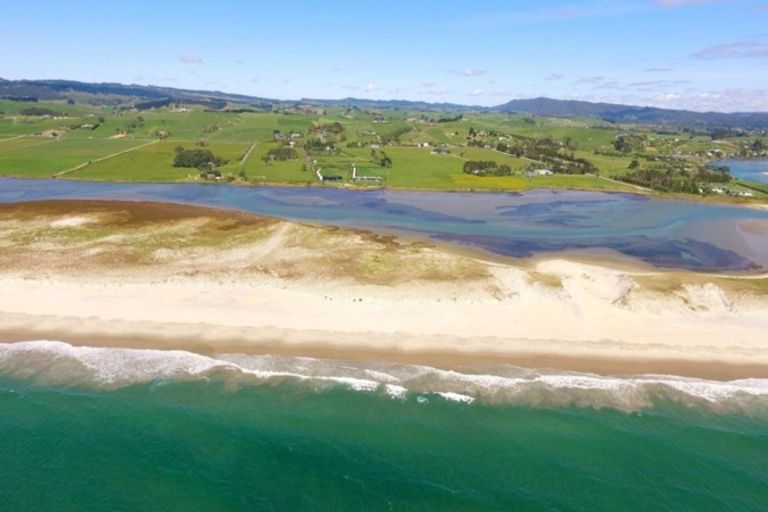 Photo of property in 39 North Cove Lane, Waipu, 0582