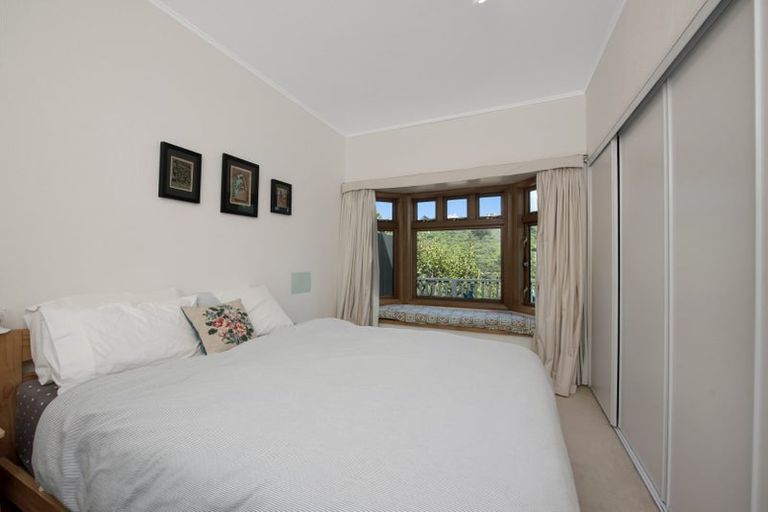 Photo of property in 14 View Road, Houghton Bay, Wellington, 6023