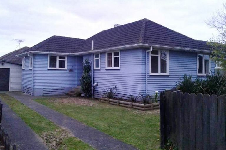 Photo of property in 41 Arimu Road, Papakura, 2110