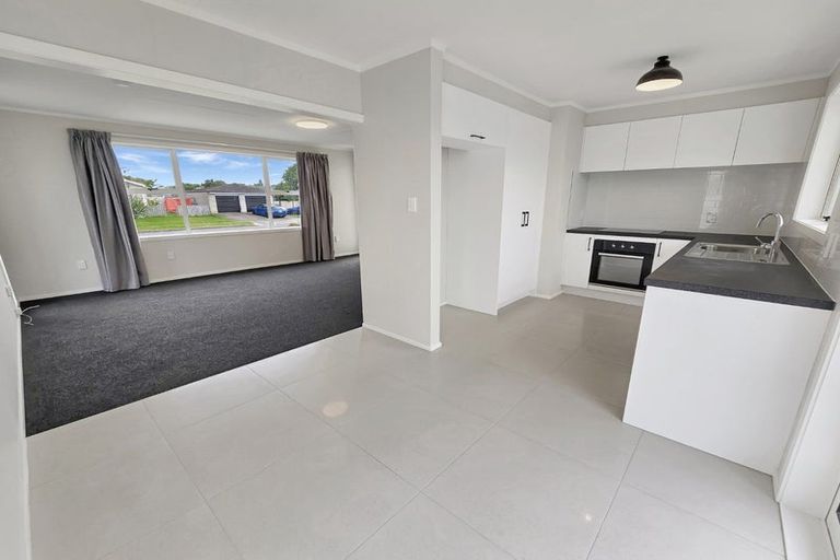 Photo of property in 4 Duckworth Crescent, Greenmeadows, Napier, 4112