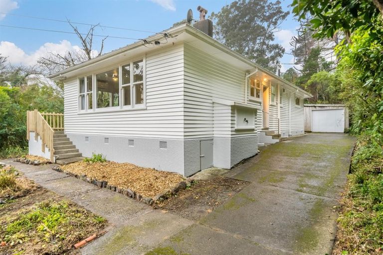 Photo of property in 459 Stokes Valley Road, Stokes Valley, Lower Hutt, 5019