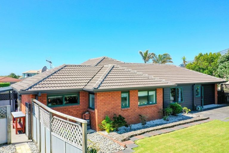 Photo of property in 8 Manuera Place, Ohope, 3121