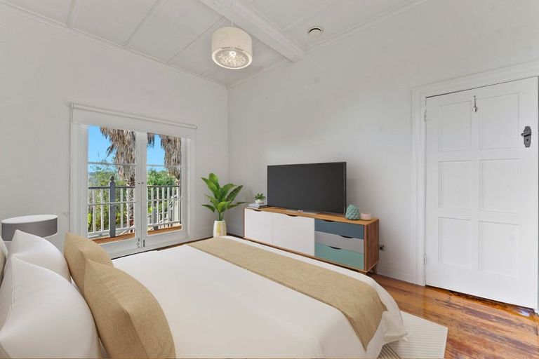 Photo of property in 12 Onewhero Road, Kaukapakapa, Warkworth, 0984