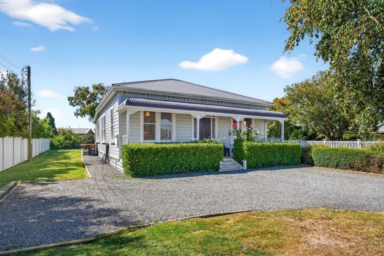 Photo of property in 51 Weld Street, Martinborough, 5711