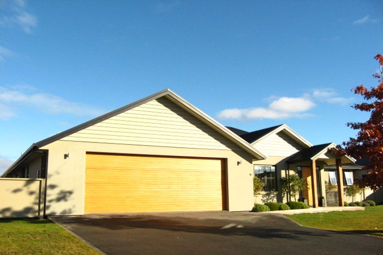 Photo of property in 11 Bridesdale Drive, Lake Hayes, Queenstown, 9304