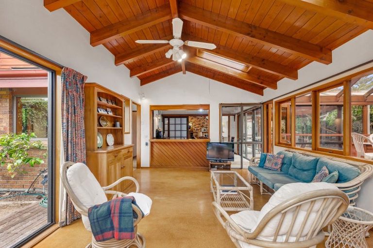 Photo of property in 1/25 Craig Road, Milford, Auckland, 0620