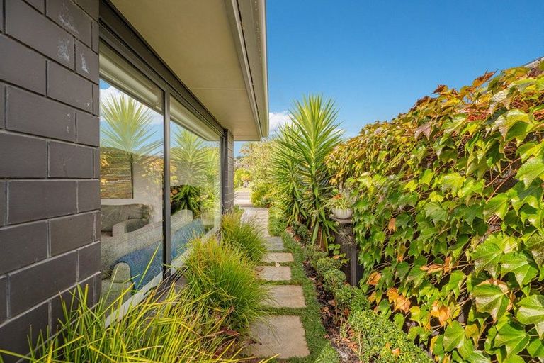 Photo of property in 28 Motukorure Parade, Cooks Beach, Whitianga, 3591