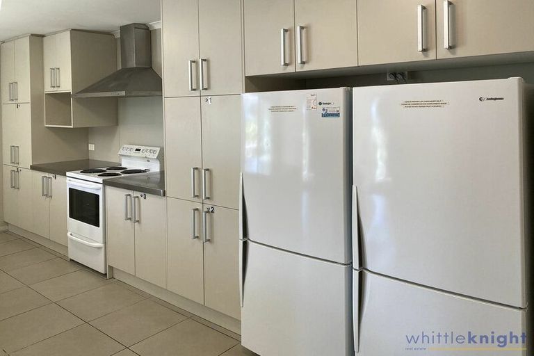Photo of property in 12 Auburn Avenue, Upper Riccarton, Christchurch, 8041
