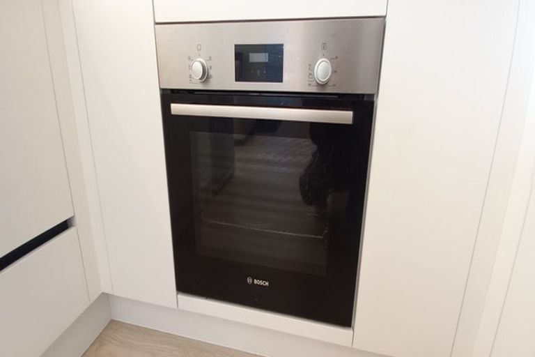 Photo of property in 2 Meenas Place, Cable Bay, 0420