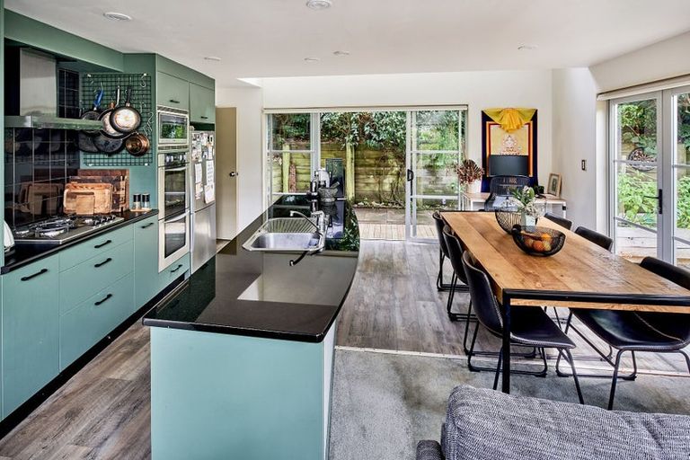 Photo of property in 67 Waikowhai Street, Ngaio, Wellington, 6035