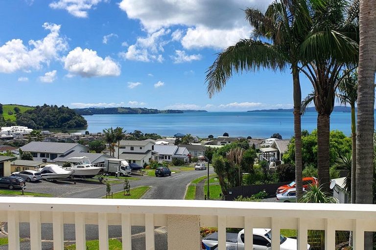 Photo of property in 20 Merehai Place, Snells Beach, 0920