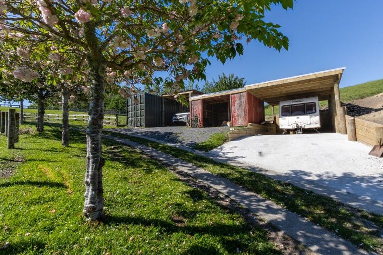 Photo of property in 205 Taylors Road, Otaki, 5583