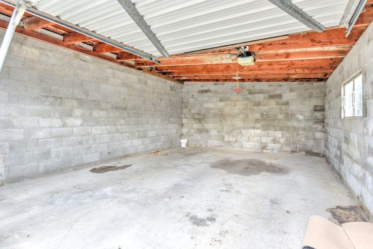 Photo of property in 20 Lawrence Street, East Gore, Gore, 9710