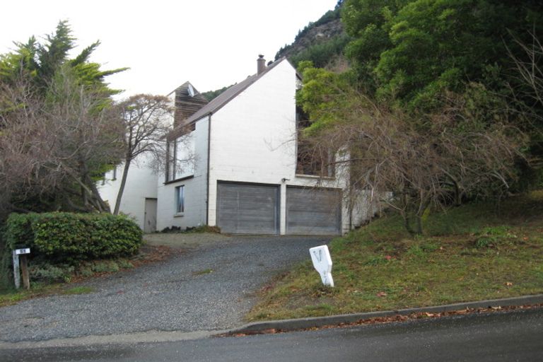 Photo of property in 51 Arawata Terrace, Sunshine Bay, Queenstown, 9300