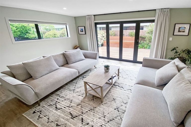 Photo of property in 54 Regency Crescent, Redwood, Christchurch, 8051