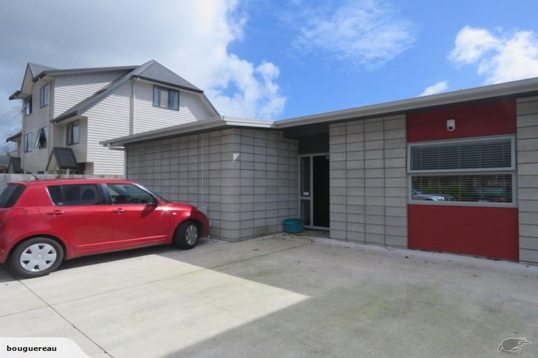Photo of property in 8 Tralee Place, Hillcrest, Hamilton, 3216