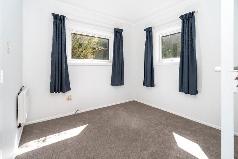 Photo of property in 2/72 Homebush Road, Khandallah, Wellington, 6035