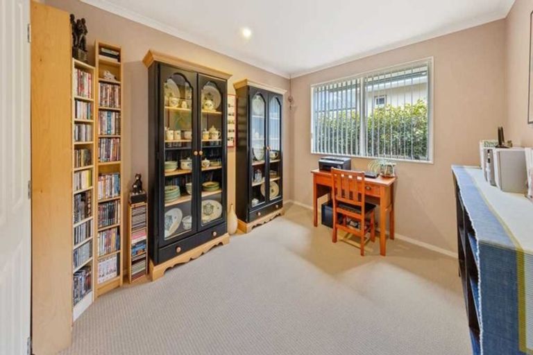 Photo of property in 14 Ridgeway Road, Pukekohe, 2120