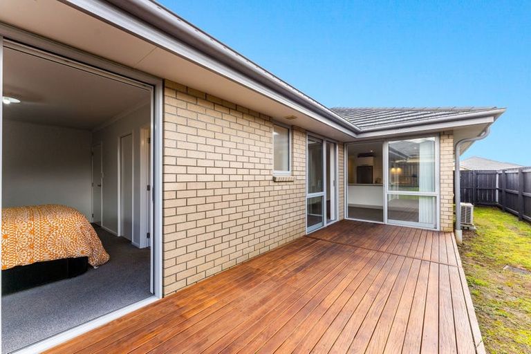 Photo of property in 17 Perla Road, Pukekohe, 2120