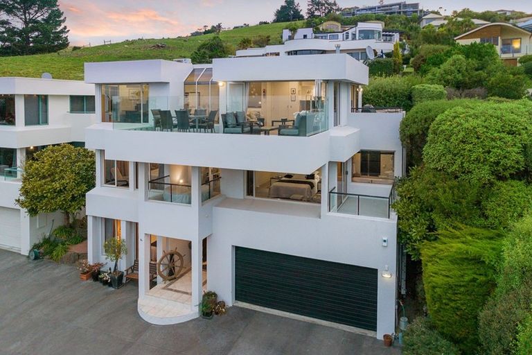 Photo of property in 1/6 Horizon Heights, Redcliffs, Christchurch, 8081