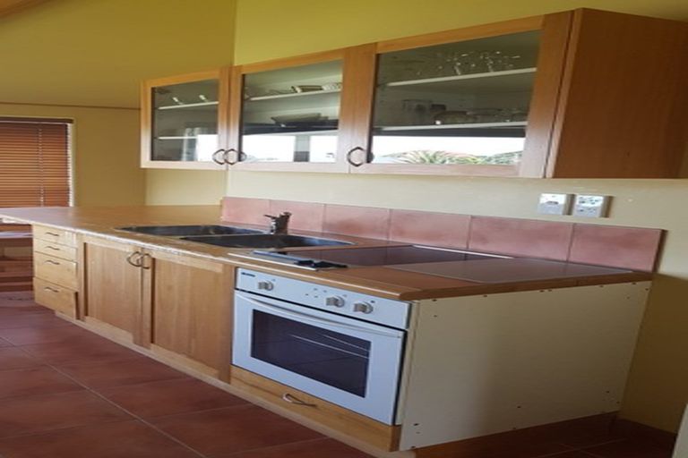 Photo of property in 4d Rangiuru Road, Otaki Beach, Otaki, 5512