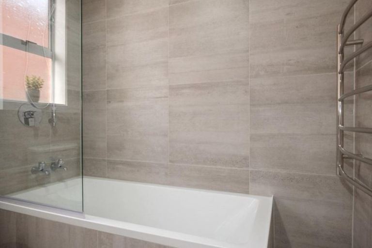 Photo of property in 15 Wills Street, Balaclava, Dunedin, 9011