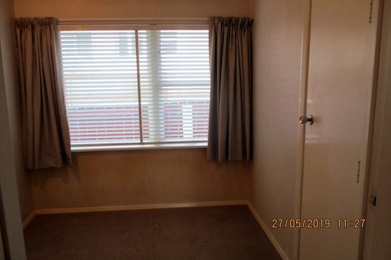Photo of property in 16 Saint Edmund Crescent, Tawa, Wellington, 5028