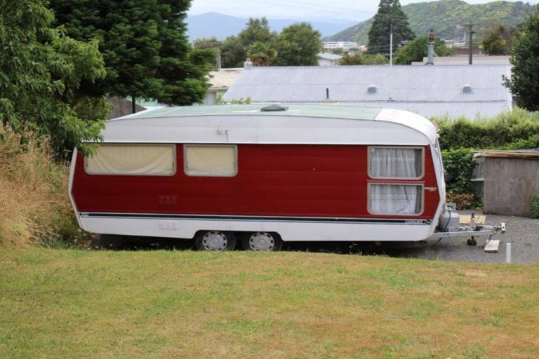 Photo of property in 37a Wairau Road, Picton, 7220