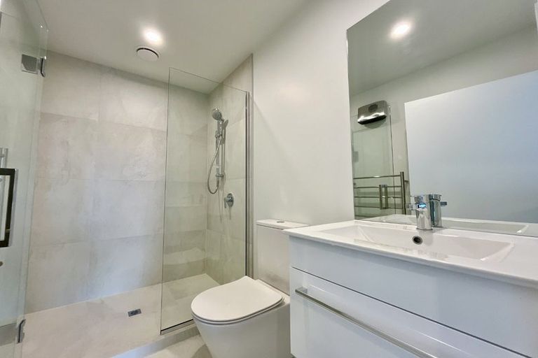 Photo of property in 2/37 Trent Street, Linwood, Christchurch, 8011