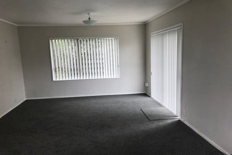 Photo of property in 45a Kurnell Drive, Botany Downs, Auckland, 2010